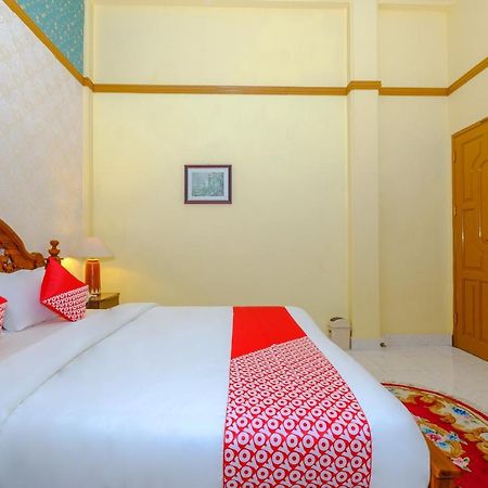 Oyo 3088 Green Valley House Senggigi Exterior photo