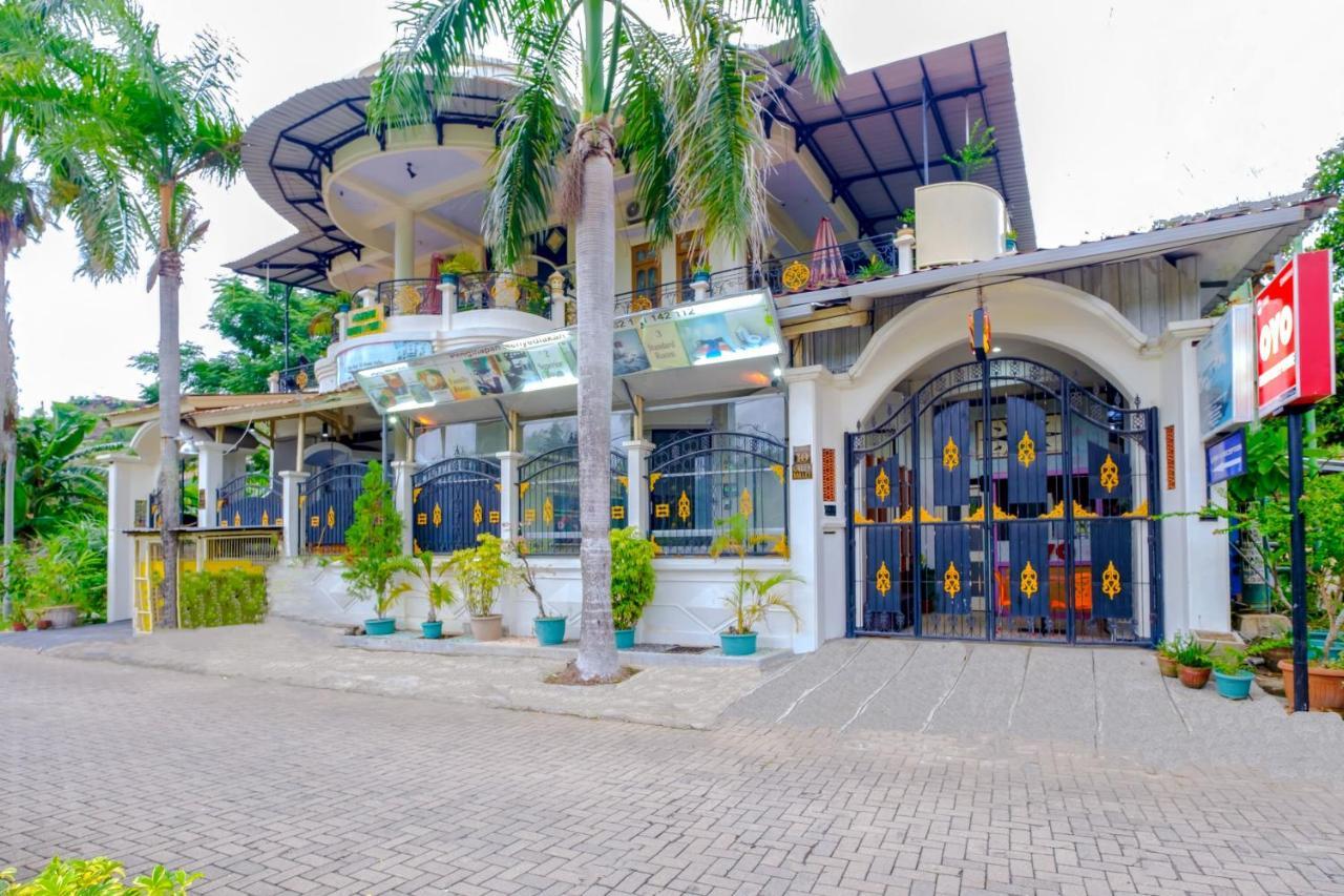 Oyo 3088 Green Valley House Senggigi Exterior photo