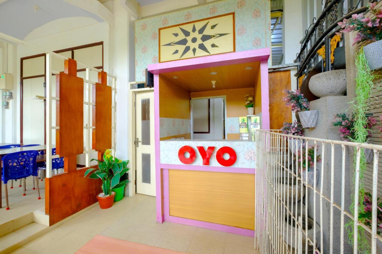Oyo 3088 Green Valley House Senggigi Exterior photo