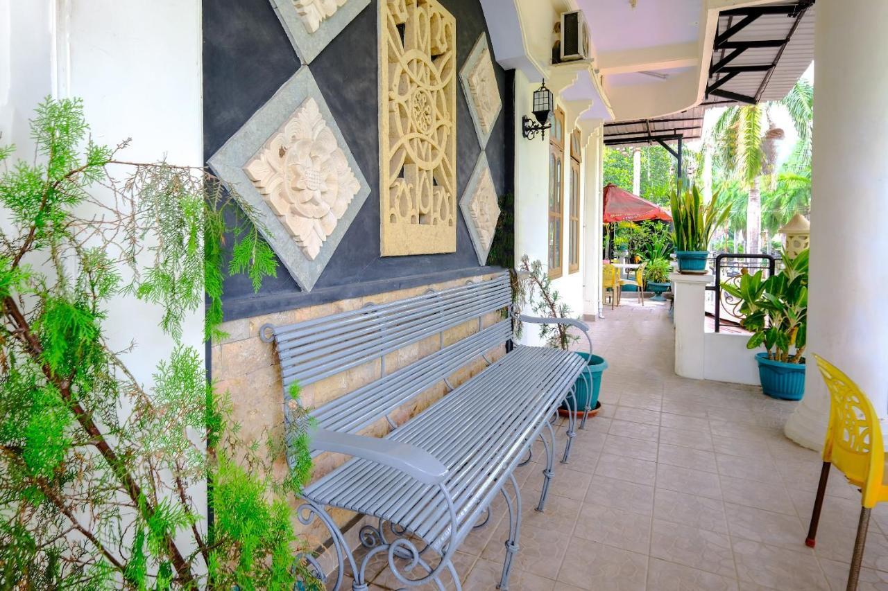 Oyo 3088 Green Valley House Senggigi Exterior photo